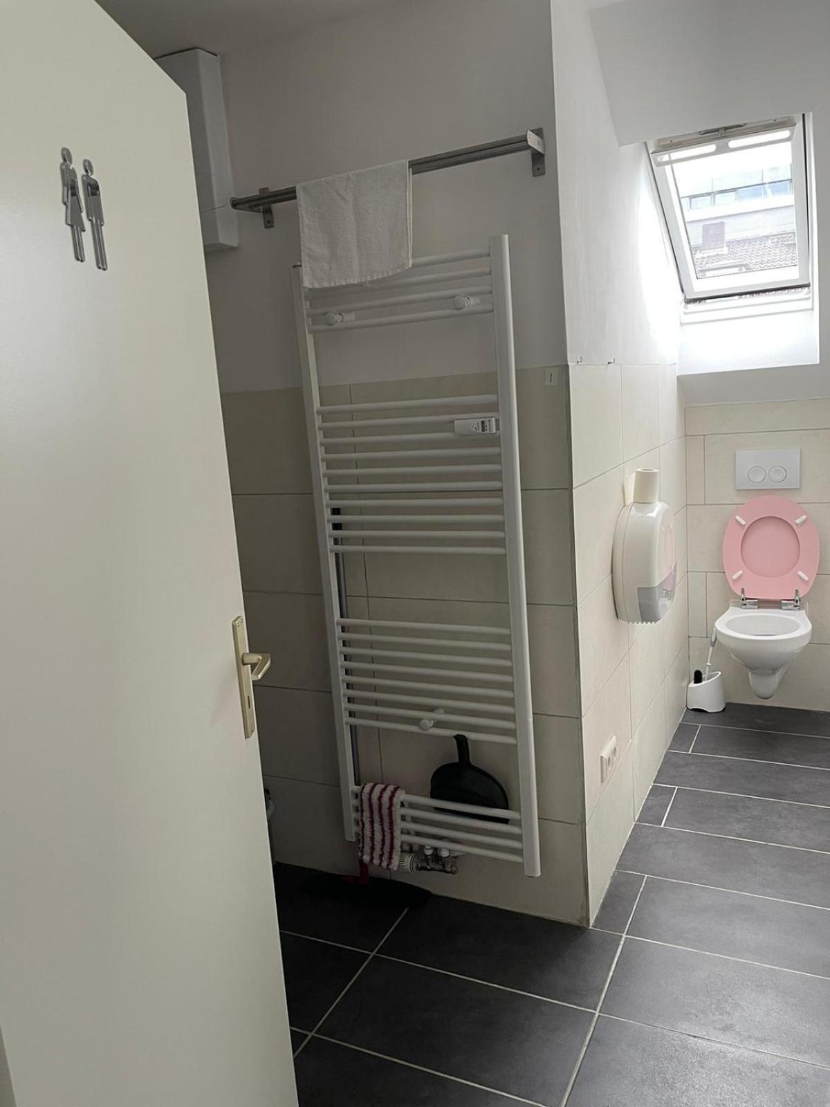 Bequemes Einzelzimmer Im Herzen Von Kassel Exteriör bild