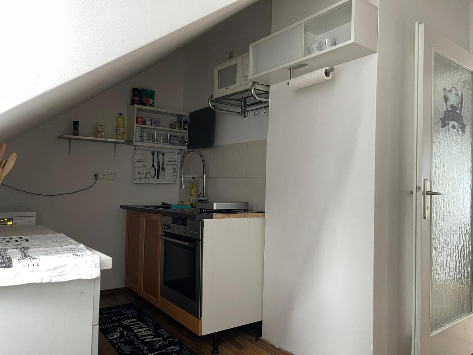 Bequemes Einzelzimmer Im Herzen Von Kassel Exteriör bild